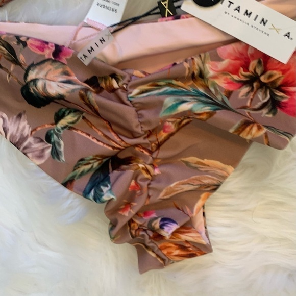 Vitamin A Gidget Brazilian cut floral bikini bottoms with adjustable side tie. - Picture 5 of 8